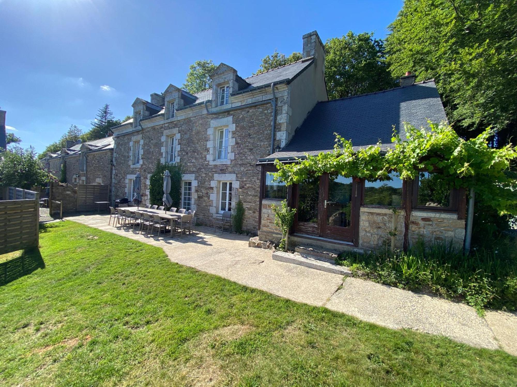 La Chapelle-Neuve  Domaine De Lann Kerhuerhゲストハウス エクステリア 写真